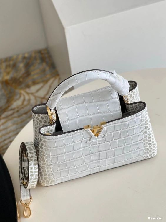 VUITTON LOUIS CAPUCINES BB 0801